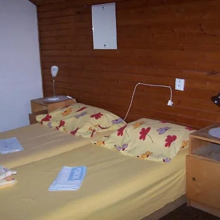 Robotnicka Bodice 104 Nocľah s raňajkami