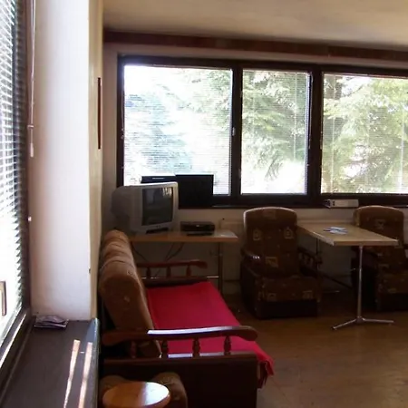 Oda ve Kahvaltı Robotnicka Bodice 104