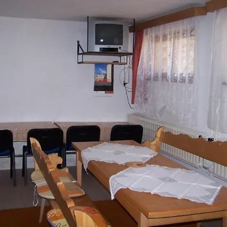 Robotnicka Bodice 104 * Liptovský Mikuláš