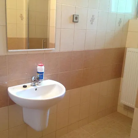 Robotnicka Bodice 104 Nocleg ze śniadaniem